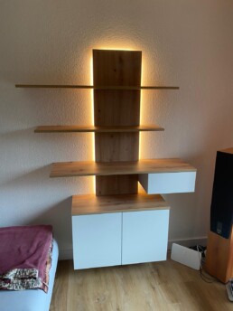 Regal Licht